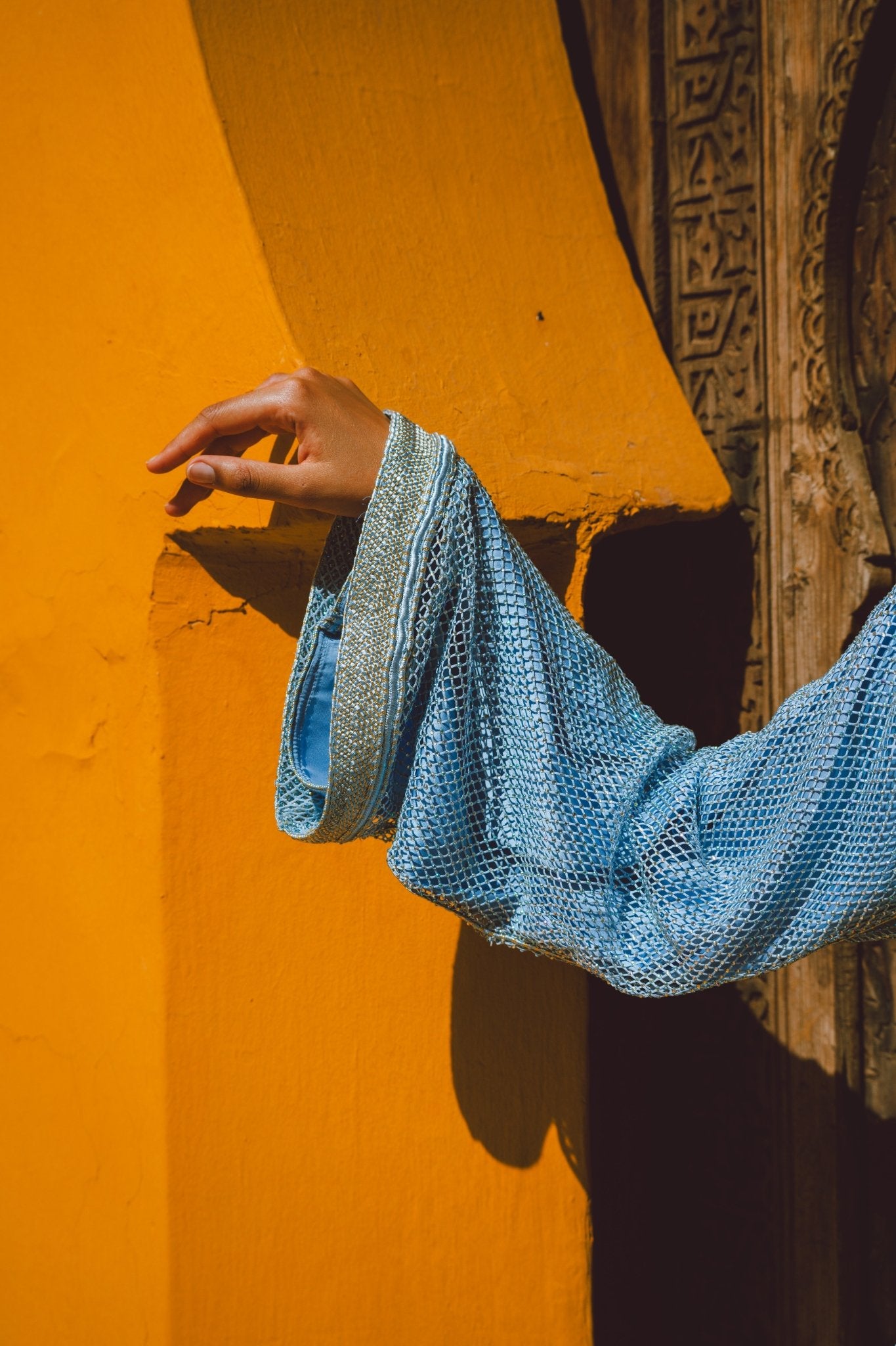 Dhiya | Takchita bleue - Caftans modernes - MAYANE COUTURE