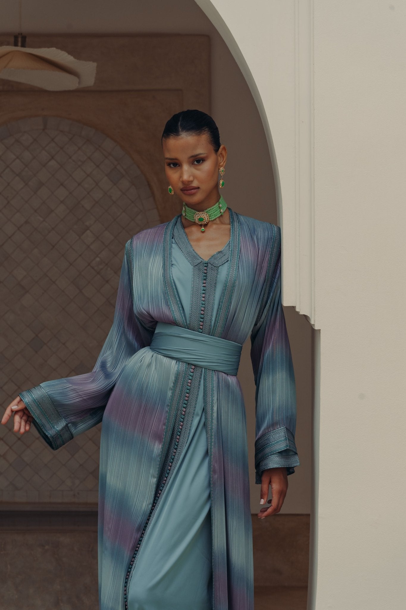 Ahlem bleue violet | Pièce unique - Boutique de caftans marocains modernes - MAYANE COUTURE