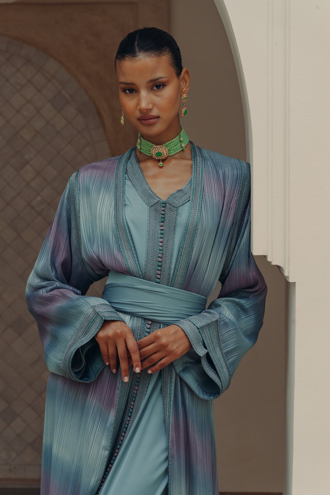 Ahlem bleue violet | Pièce unique - Boutique de caftans marocains modernes - MAYANE COUTURE