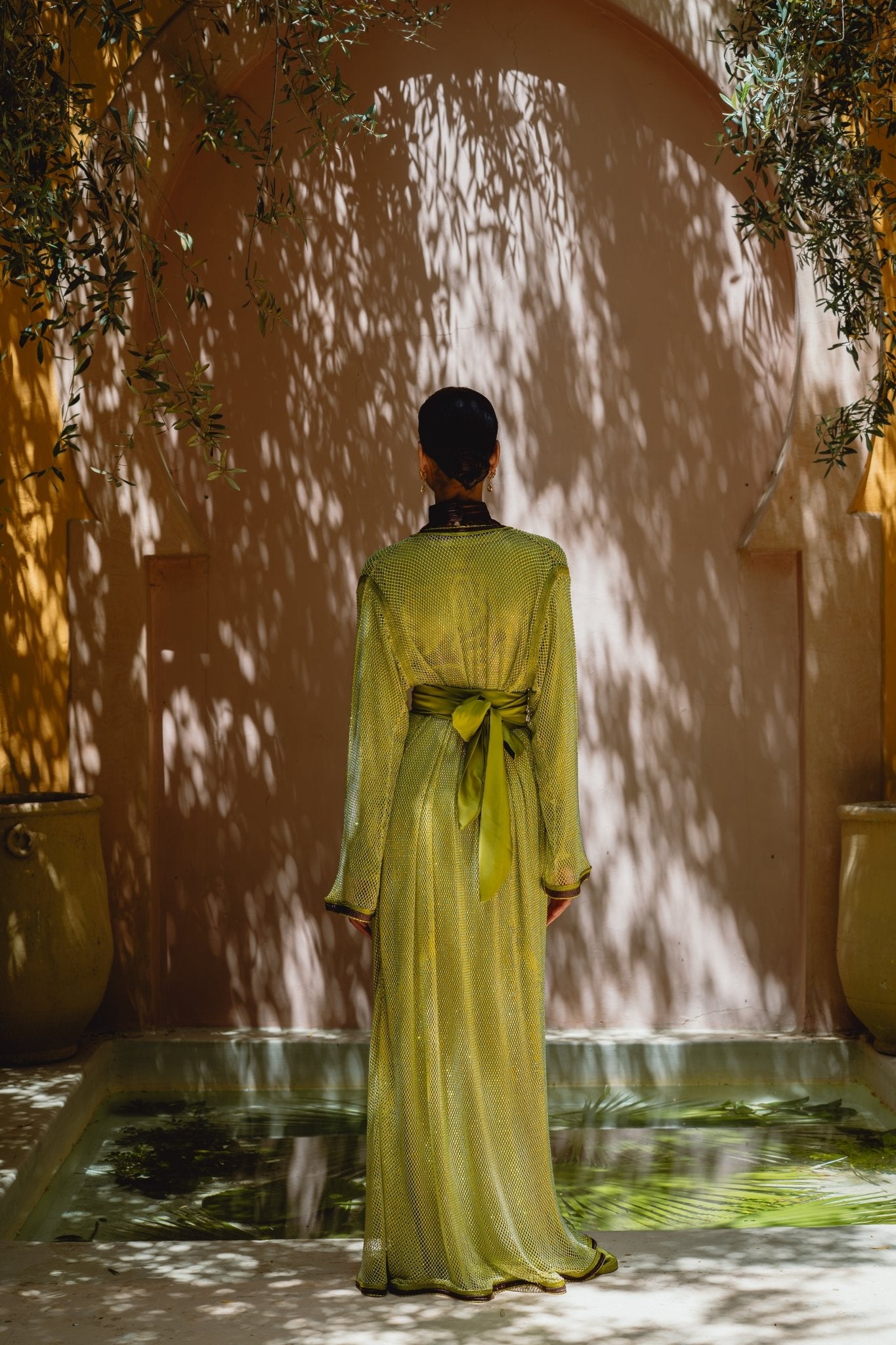 Hind | Takchita vert à dentelle - Caftans modernes - MAYANE COUTURE