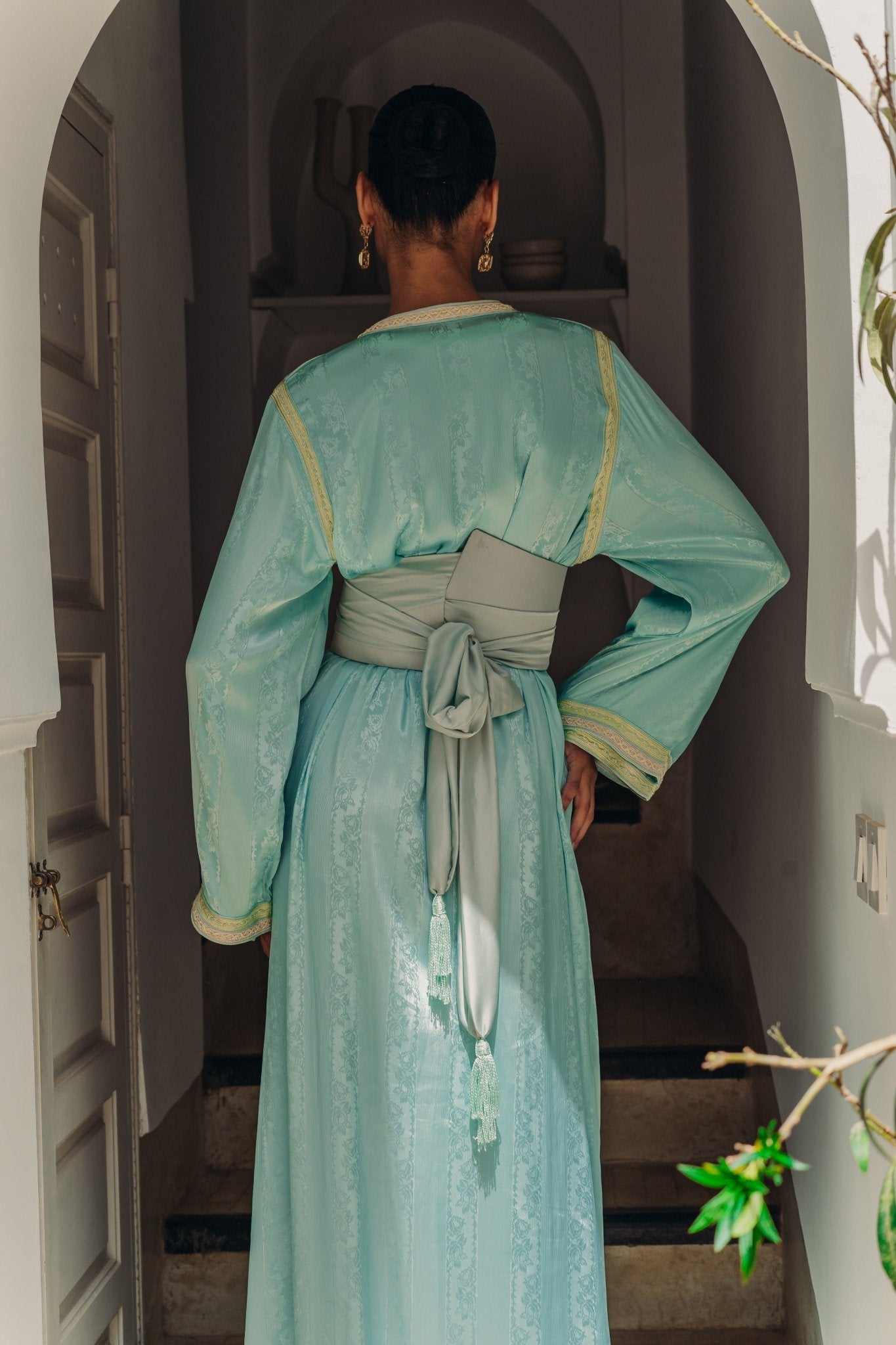 Elif bleue (occasion) | Pièce unique - Boutique de caftans marocains modernes - MAYANE COUTURE