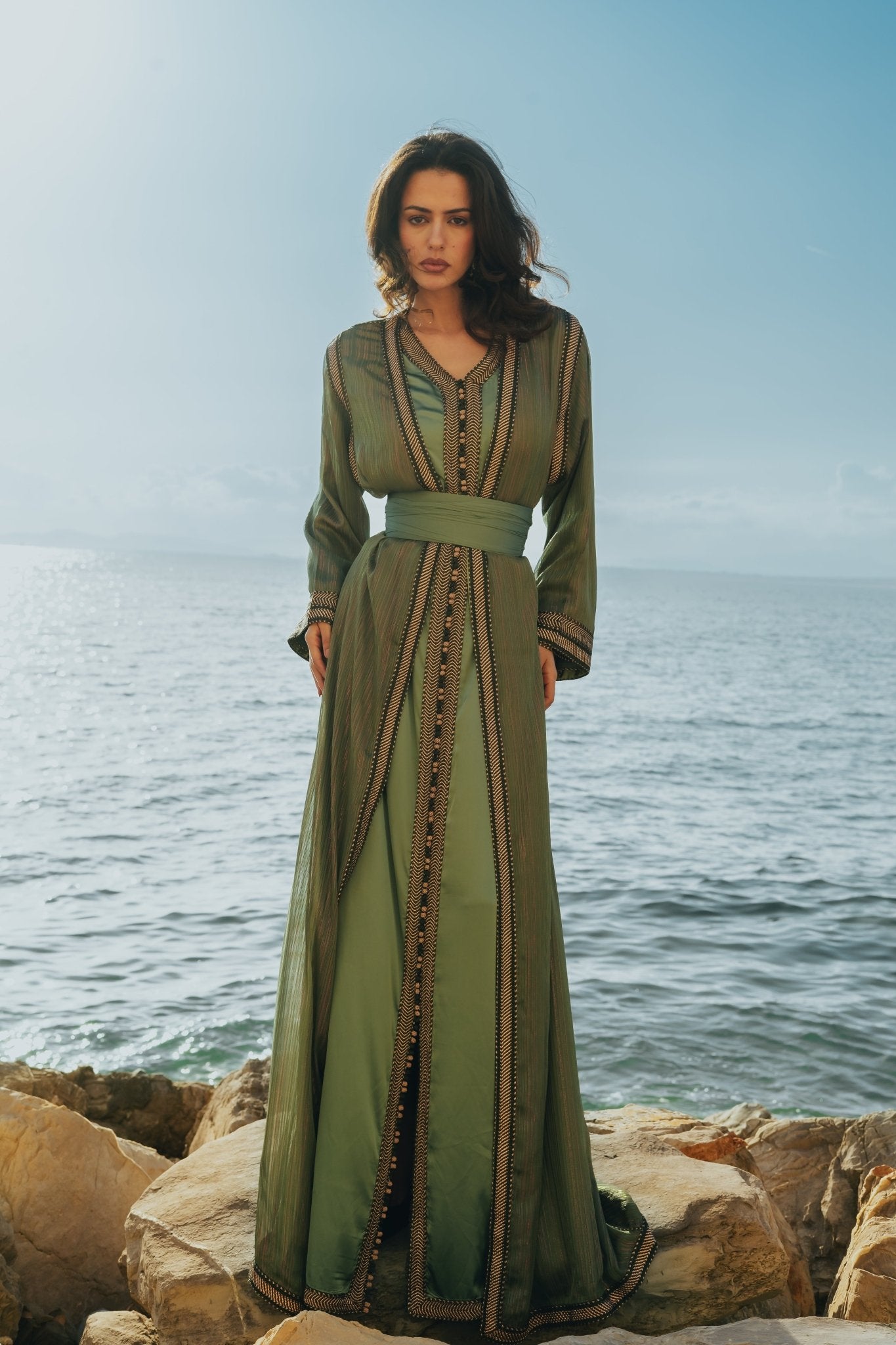 Ahlem | Takchita vert nuit - Caftans modernes - MAYANE COUTURE